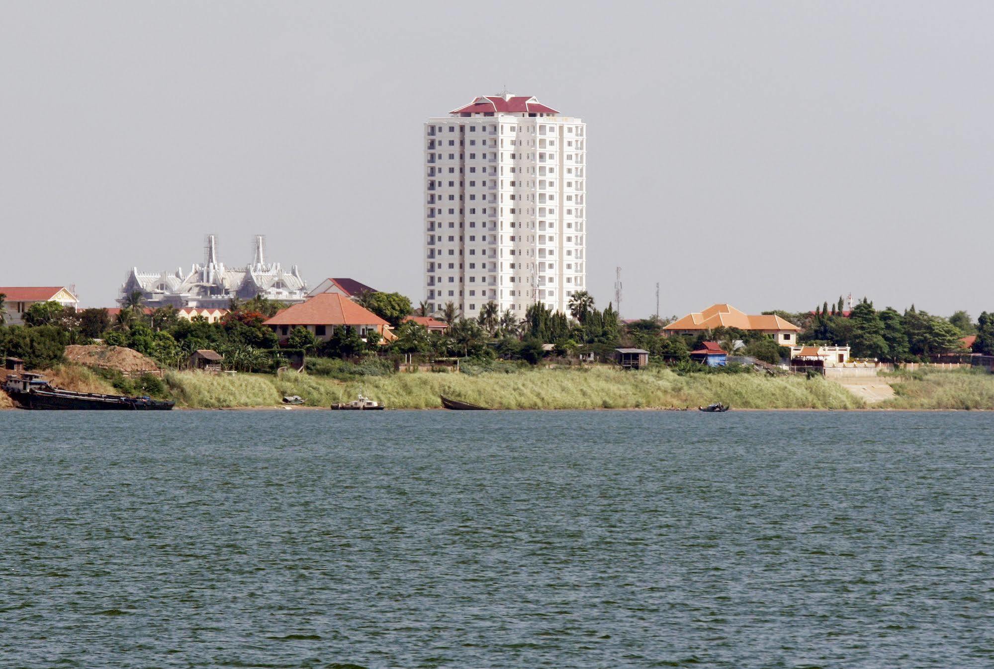 Mekong View Tower Hotel พนมเปญ ภายนอก รูปภาพ